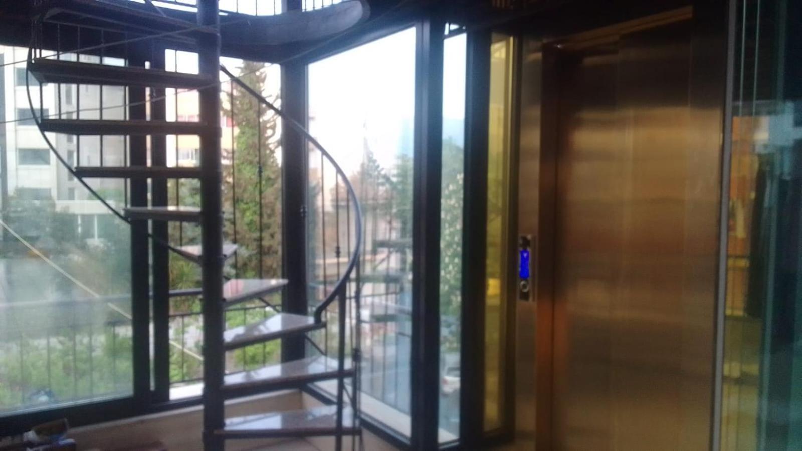 Hotel Italia Tirana Bagian luar foto