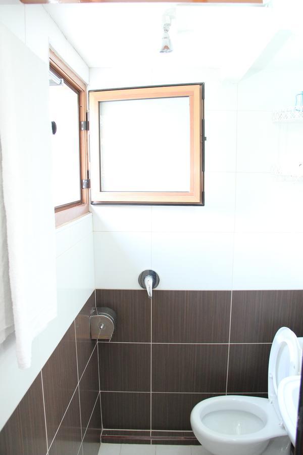 Hotel Italia Tirana Bagian luar foto